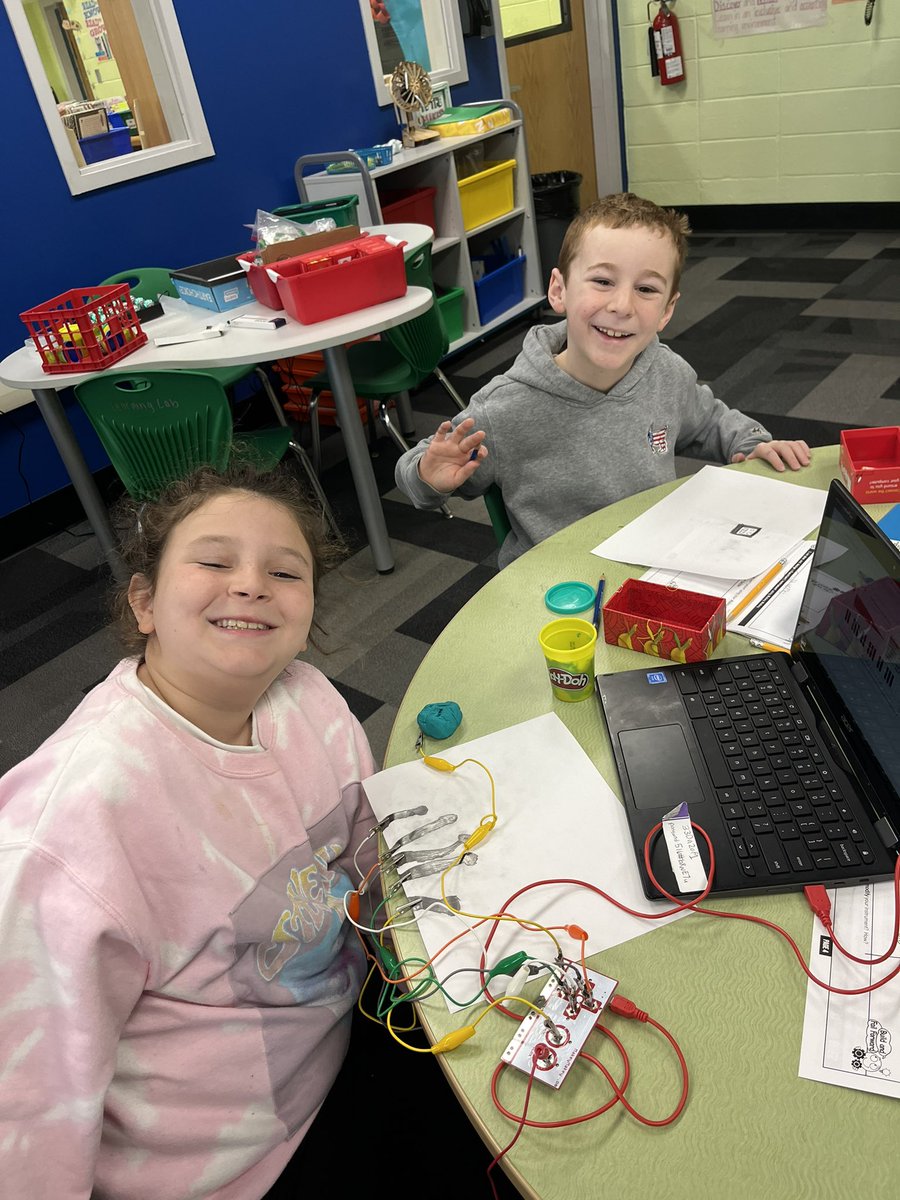 Having fun with <a href="/makeymakey/">Makey Makey</a> using conductive items as instruments! <a href="/MrGinnane/">Conor Ginnane</a> <a href="/School9E/">School 9E</a>