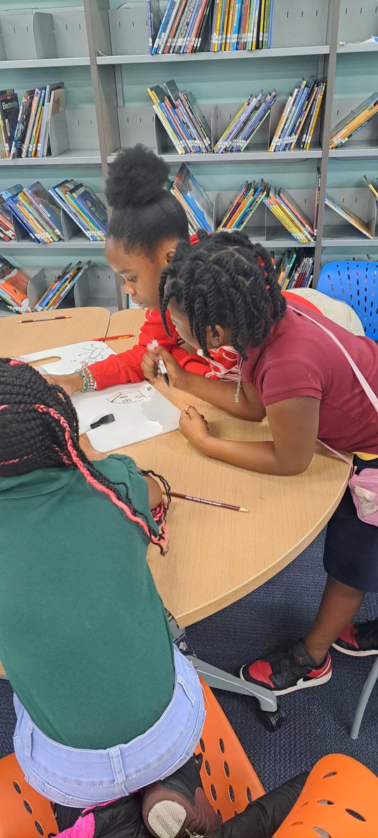 LockhartMagnet's tweet image. So many wonderful activities today! 3 grade inventing with @YoungMiddleHCPS, 5th grade field trip to Kennedy Space Center and 2nd graders became pollinators in the PLTW Lab. Apply now to be a Lockhart Cougar for the 24-25. #WeareMagnet