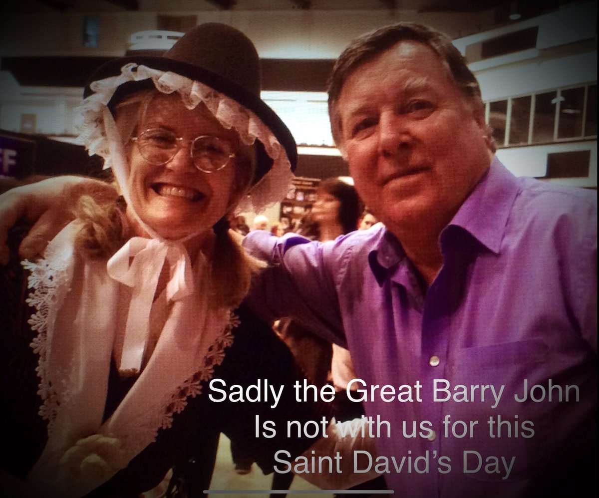 KnittingWitchUK's tweet photo. For #marchthefirst #happysaintdavidsday #SaintDavidsDay #wales #welshlady #rugbyplayer #legend #barryjohn #welshrugby https://t.co/LSrpvNu9By