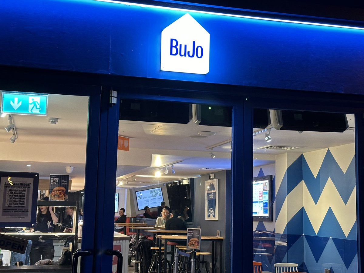 davidhenkes's tweet image. In #Dublin for meetings, and visited 1 of the earliest examples of #fastcasual #restaurants that I remember seeing in #Ireland. Bujo is a burger joint that hits all success criteria, &amp;amp; while it’s evolved a bit since my last visit, it’s great to see they are still bringing crowds