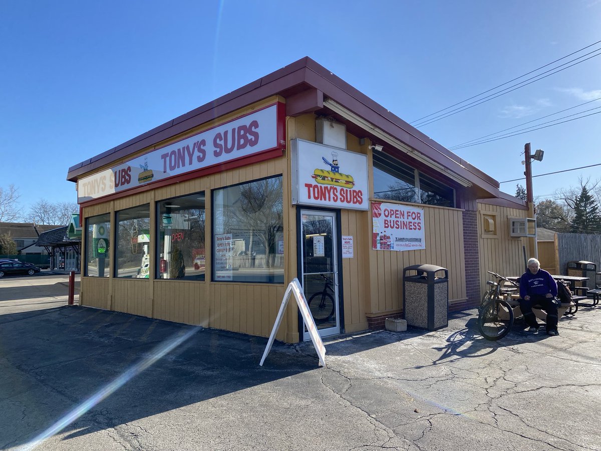 rebones_'s tweet photo. The BEST sub… bar none.  Thanks Tony’s Subs Deerfield #GOAT https://t.co/saiZBTG7ON