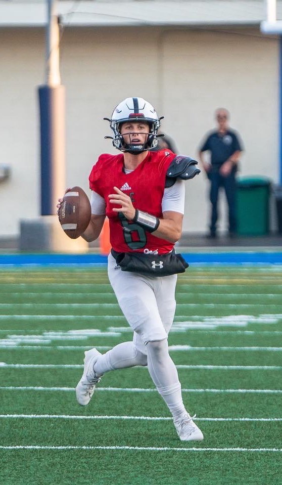 Top Juco Transfer QB 

6’1 200lbs 

Ready and available now

Organized Film Link 👇🏻
youtu.be/KYtTJGcSY0s?fe…