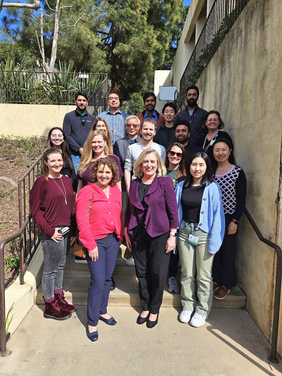 HLA_UC_LA's tweet photo. We had a very special potluck today with UIC Directors and members of @ReedLabUCLA! It was so wonderful for everyone to get together in person! #TeamworkMakesTheDreamWork #science #transplantation #hlalab #research #immunology https://t.co/CIkyrAVvol