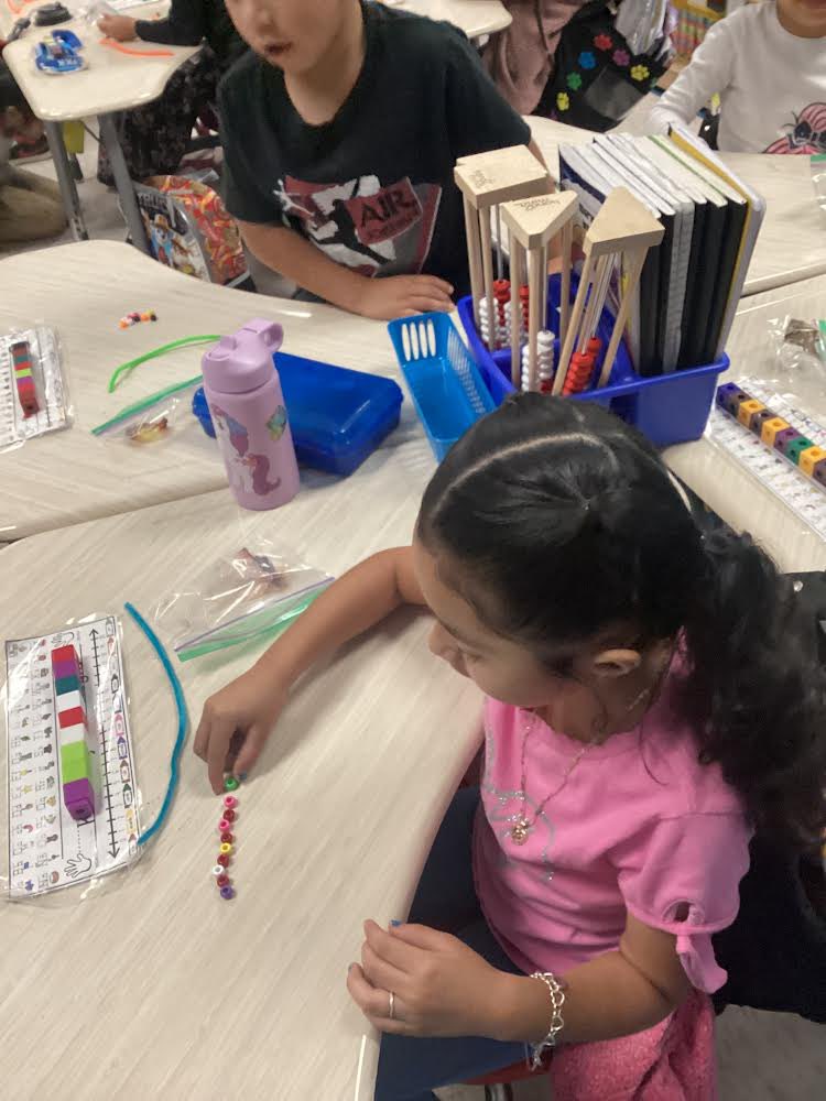 Claudia Rosales (@claurosales25) on Twitter photo Decompose # 10 using objects & # bonds - Concept Development. Students celebrating # 10 by making 10 beads bracelets! <a href="/Vardeman_AISD/">Vardeman_ AISD</a> <a href="/MrVaassen/">Tyler Coronado</a> <a href="/AldineISD/">Aldine ISD</a> Decompose # 10 using objects & # bonds - Concept Development. Students celebrating # 10 by making 10 beads bracelets! <a href="/Vardeman_AISD/">Vardeman_ AISD</a> <a href="/MrVaassen/">Tyler Coronado</a> <a href="/AldineISD/">Aldine ISD</a>