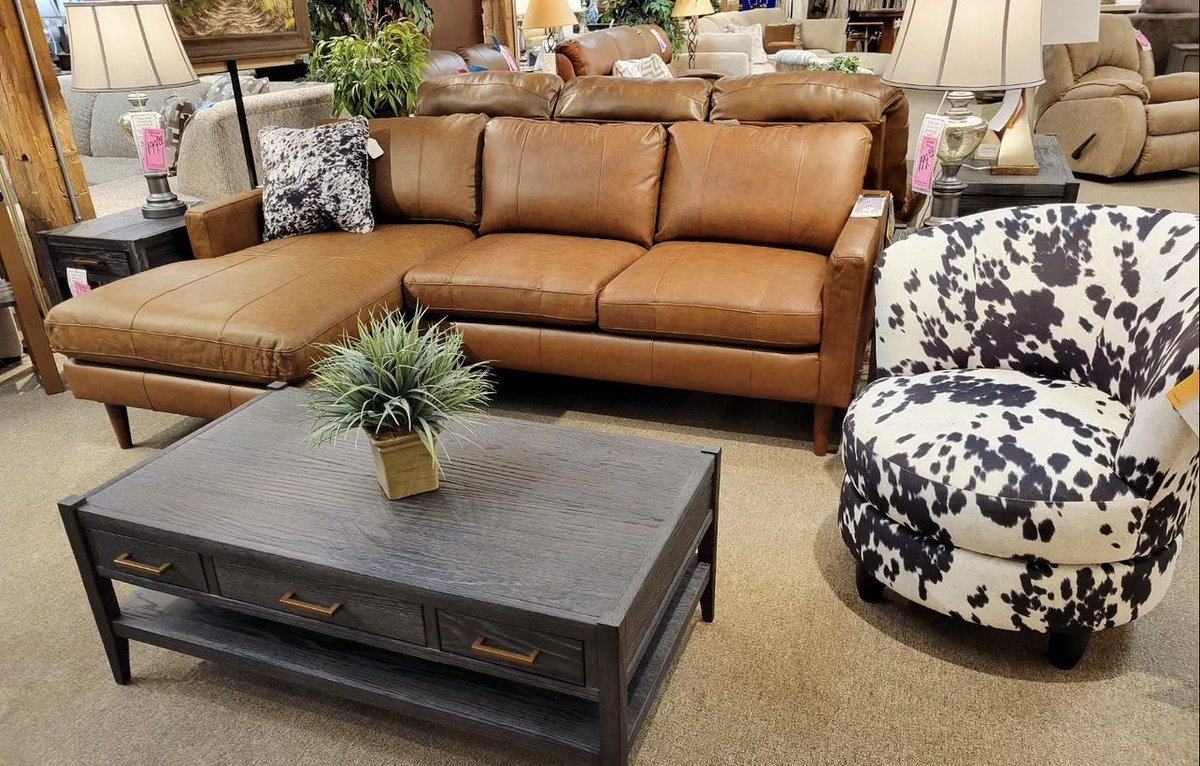 Loving how these pair together! 😍 Our Trafton chofa and Palmona swivel chair looks inviting at Timlin's Furniture &amp; Mattress ✨