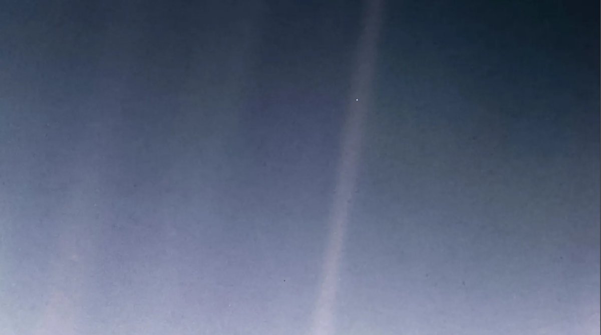 v_wyche's tweet image. .@NASA is mourning the loss of former administrator   and astronaut Richard Truly, who passed away Feb. 27, 2024, at his home in Genesee, Colorado, at the age of 86.

Many people know the famous photograph of Earth taken from Voyager 1 known as the “Pale Blue Dot.” Taken at…
