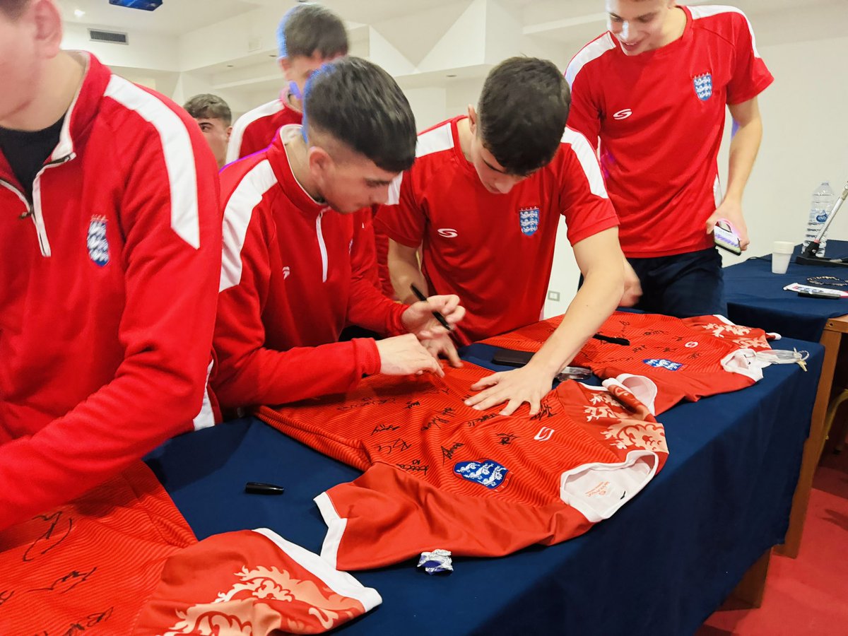 Another great performance and result today for our England National Team 🏴󠁧󠁢󠁥󠁮󠁧󠁿 beating Canada 🇨🇦 Some excellent performances! Great effort again from all the squad and staff, Now onto the final tomorrow ⚽️