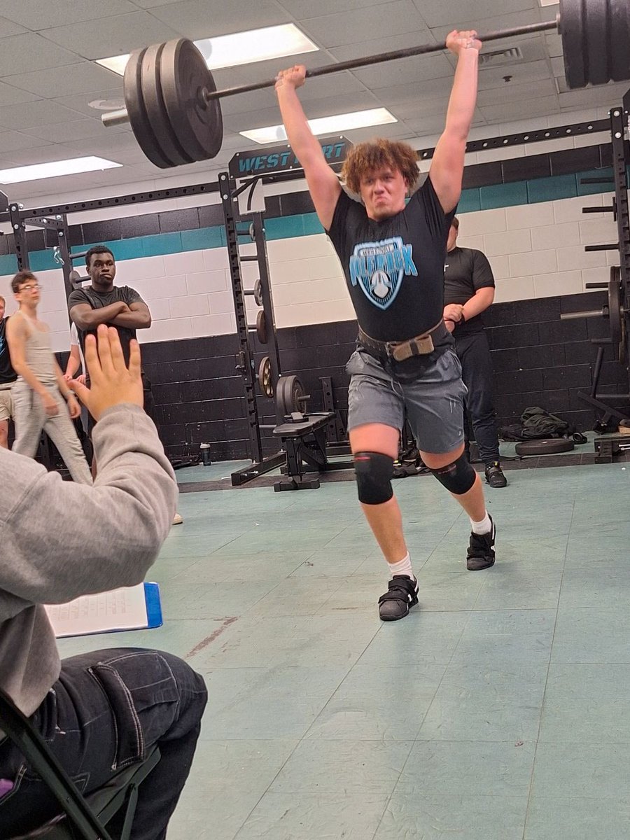 constantly working ⛽️ <a href="/WestportFB/">Westport Wolfpack Football</a> <a href="/WestPortHigh/">West Port High</a> <a href="/WolfPacksports/">West Port Athletics</a> <a href="/MaxPreps/">MaxPreps</a> <a href="/CoachEjames83/">Coach James</a> <a href="/CenFLAPreps/">Central Florida Preps</a>