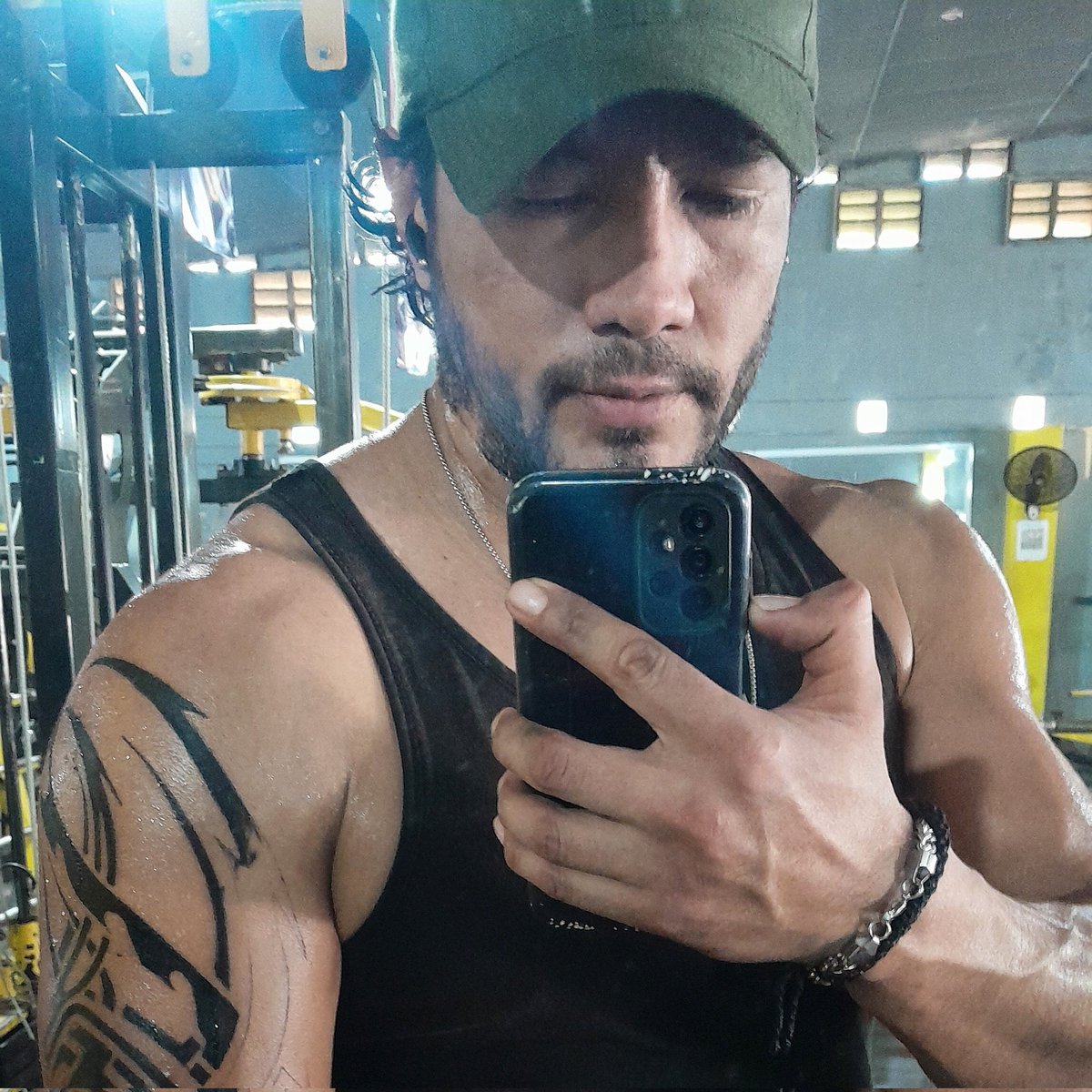 fer17_live's tweet photo. #NuevaFotoDePerfil https://t.co/ZVjVPpZKKy