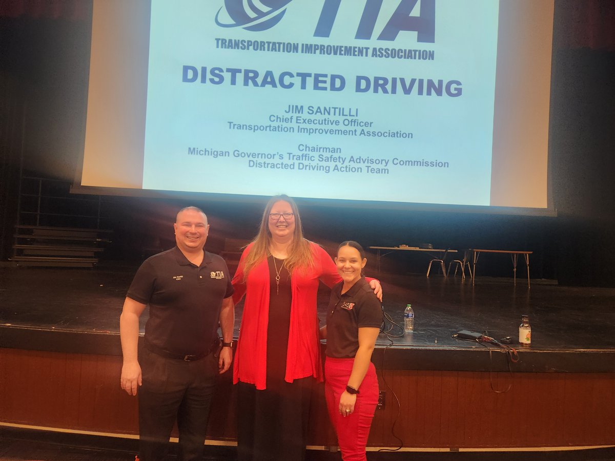 ShorianShop's tweet image. Thank you to Jim Santilli and Kayla Thomas-Wright, from the Transportation Improvement Association! They visited Lake Shore HS today and told our students about the dangers of distracted driving! Drive safe, Shorians #myLSPS #LifeIsPreciousDontDriveReckless #S4SD