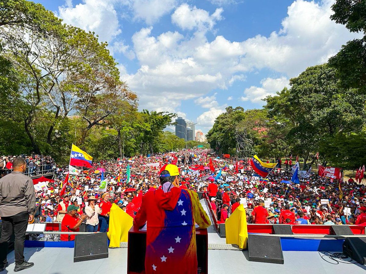 Nicolás Maduro tweet media
