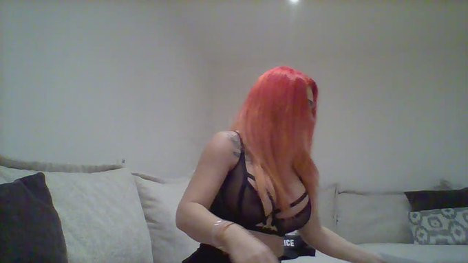 Roxi Keogh is live now! https://t.co/Syp7LgDKhC https://t.co/lfgOEXwOyp