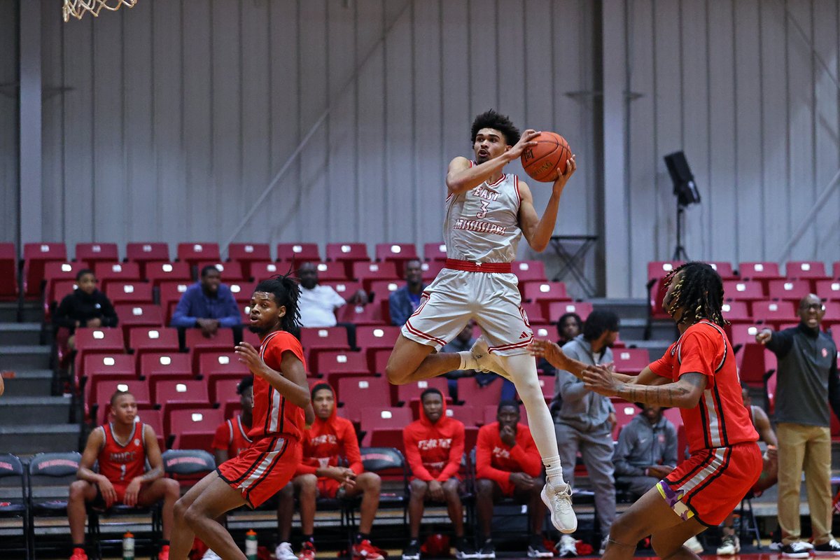 EMCC Athletics tweet media