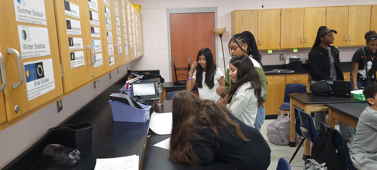 MPrewett16943's tweet photo. Today students had grade level intervention in 6th grade. Students  deepened their understanding of the water cycle by researching how climate change impacts the water cycle at their choice of location. https://t.co/TXAk6ZFjBk
