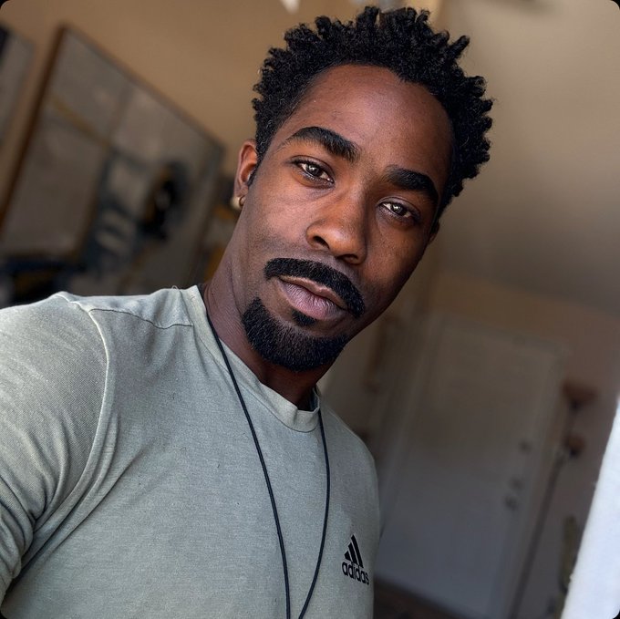 Good Day Sexy😘 https://t.co/FVGRamIdNi