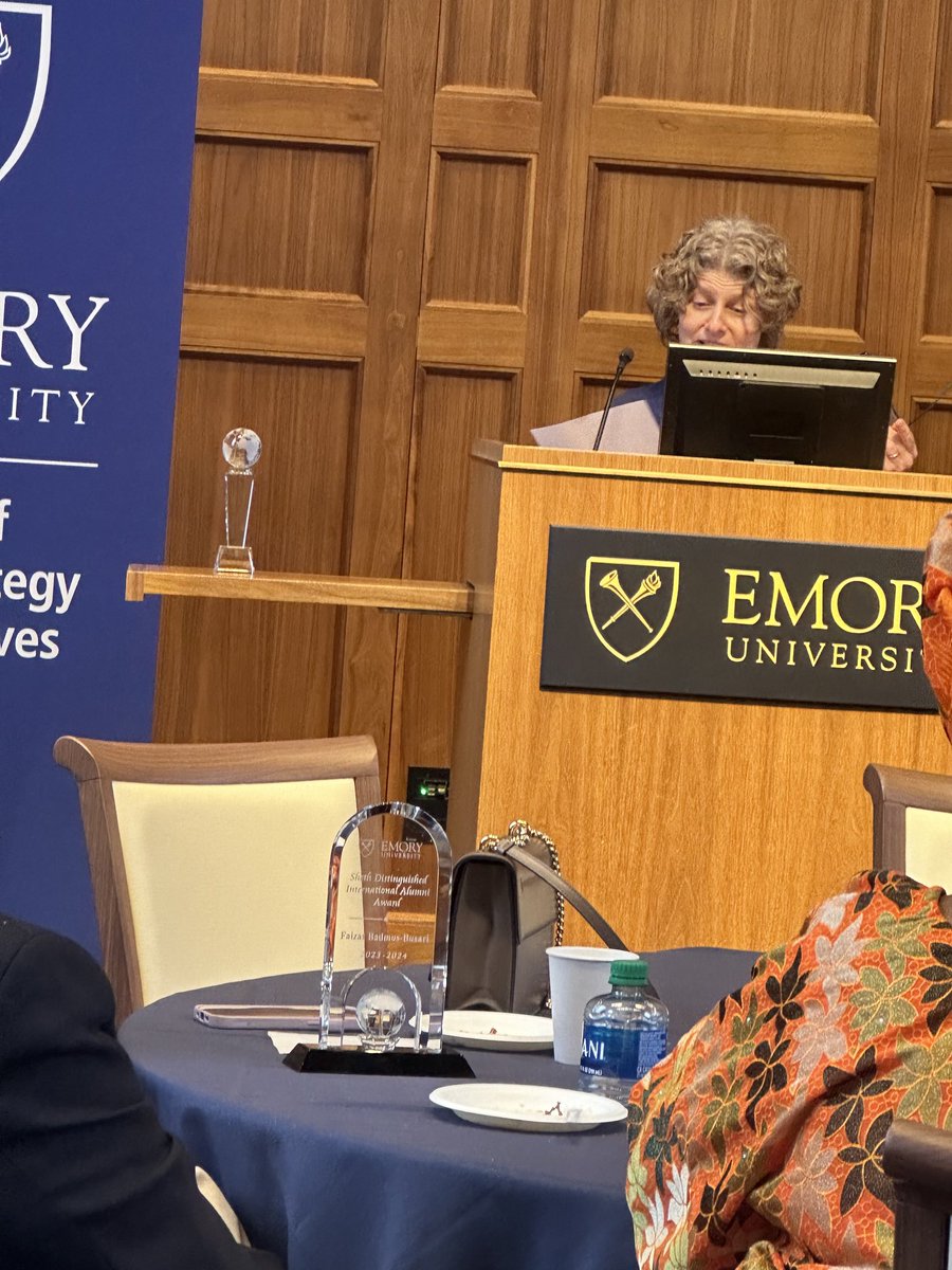 ⁦<a href="/SolveigACunnin1/">Solveig Argeseanu Cunningham 🌻</a>⁩ My great colleague receiving the Marion Creekmore Award for Internationalization. ⁦<a href="/egdrc/">Emory Global Diabetes Research Center</a>⁩ ⁦<a href="/EmoryRollins/">Emory Public Health</a>⁩