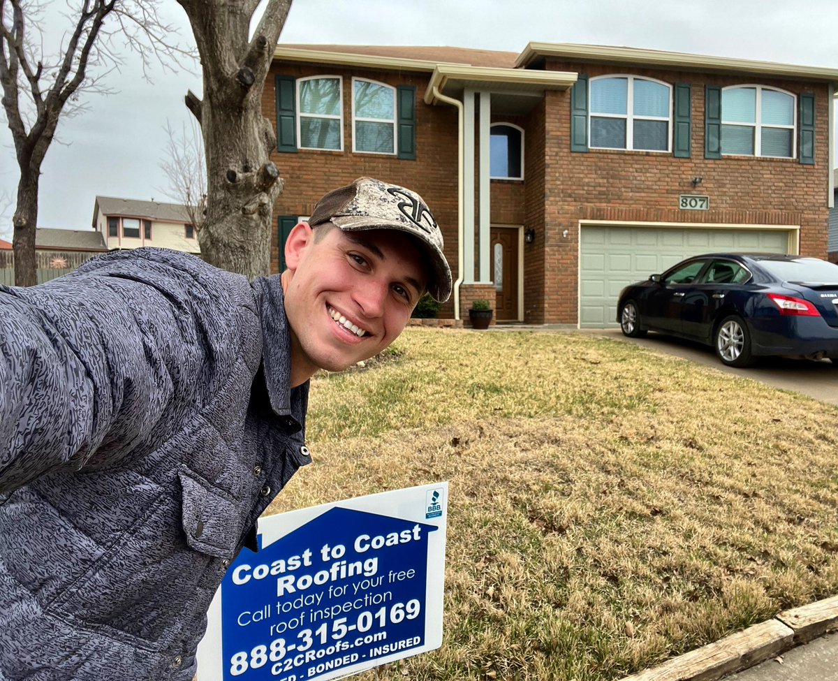 C2CRoofs's tweet image. 🏠🔨Our dedicated roofing sales team is hitting the streets to bring top-quality service right to your doorstep! From inspections to replacements, we’ve got you covered. Let us take the worry out of your roofing needs! #c2croofs #doortodoor #austincontractor #austinroofing