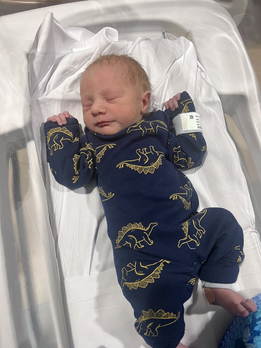 semajioGG's tweet photo. Just became a father! #dadlife #parent #voiceover #voiceacting https://t.co/YXHJdgAmas