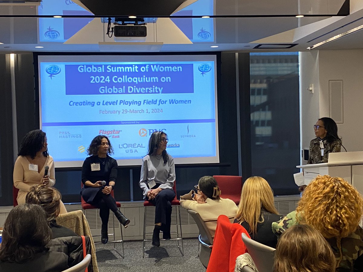 “The muscle building is truly for the senior executives who grew up working 1 way and now they have to adjust to a generation of employees that went to school in a hybrid manner” - “The Case of Mondays” panel