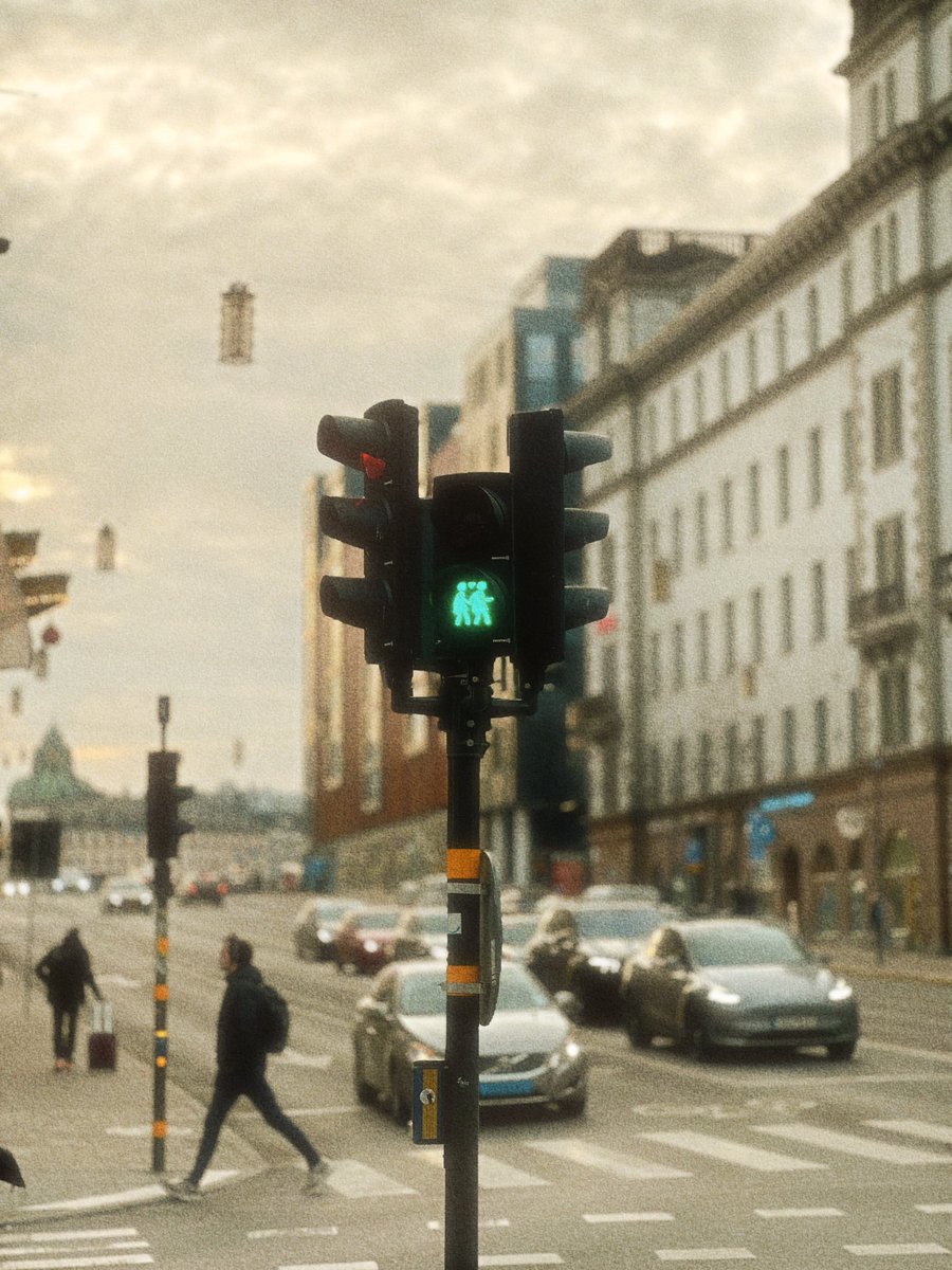 blear 2k tweet media