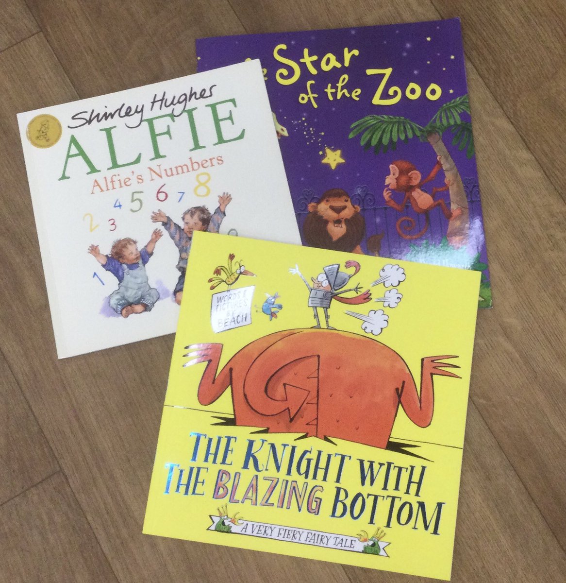A huge #thankyou to x.com/lonbookproject… We’re loving discovering what’s between the covers of our #bookbundles