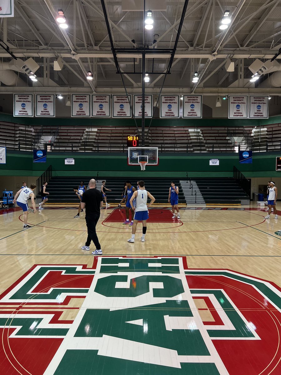 🔵⚪️

#6W
#ICVE
#d3hoops