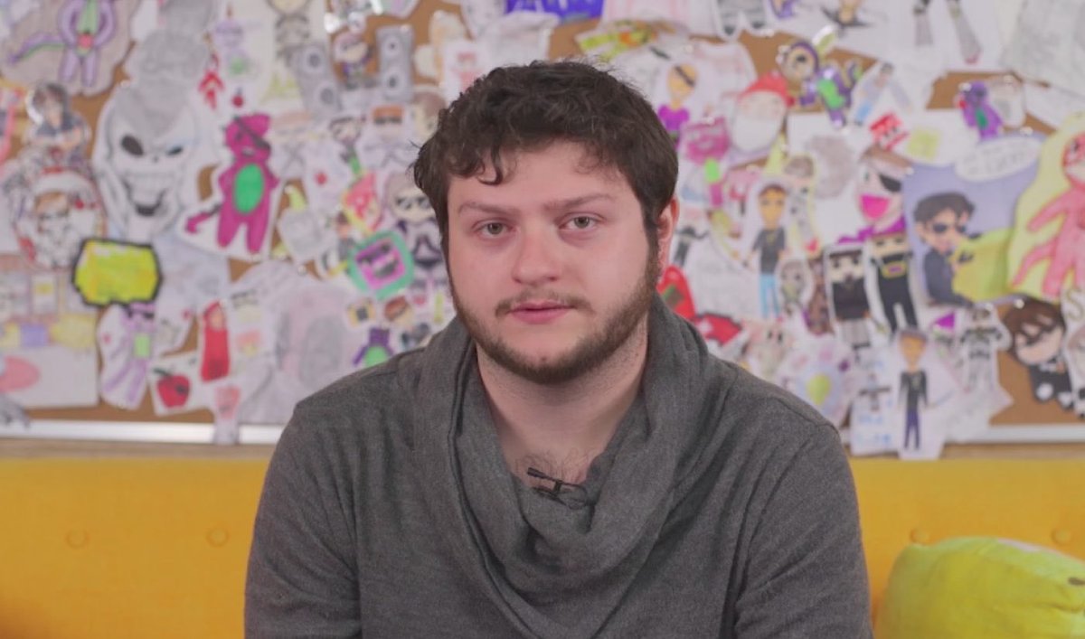 DramaAlert's tweet photo. Every few years someone’s childhood gets ruined because they were a fan of a Minecraft YouTuber. https://t.co/HDoKWHIS6Y