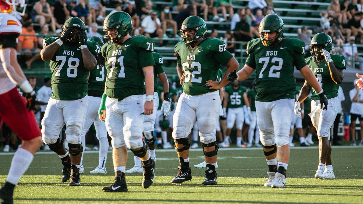 After a great conversation with @CoachSuth74 I am blessed to receive my 7th offer to Northeastern State University 🟢⚪️ #goriverhawks 
@SierraCoachDiaz @Coach_Noonan @StanThomas22 @Coach_Aidan @thompsonsctg