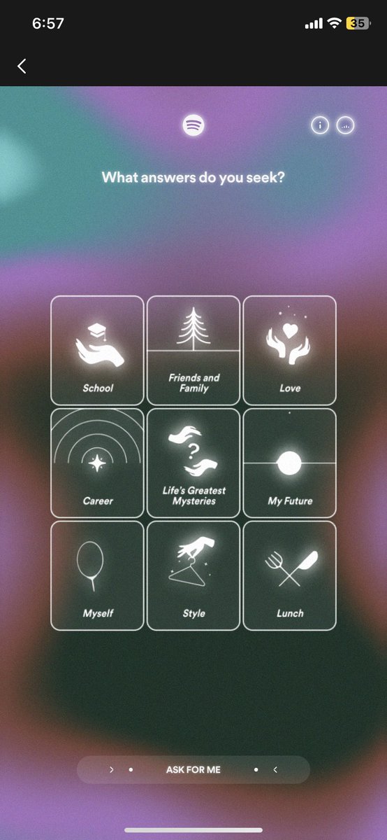 LaPuercaylor's tweet photo. TENGO UNA HORA PREGUNTANDO COSAS A LO WEY AL TAROT DE SPOTIFY PARA QUE ME SALGA UNA CANCIÓN DE TAYLOR Y NO ME SALE NADA BARAJEN BIEN https://t.co/Apbm5NGYrp