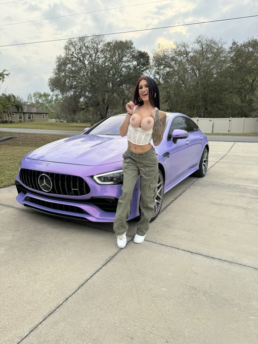 Wyd if I pull up like this? 😩 https://t.co/xfKMVbDShM