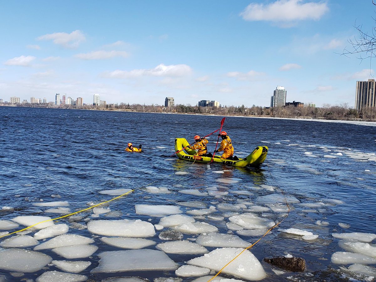 Great day of ice rescue training with our good friends at <a href="/OttMarineMedic/">OttawaParamedicServ</a> <a href="/OttawaParamedic/">Ottawa Paramedic Svc | Service paramédic d'Ottawa</a>