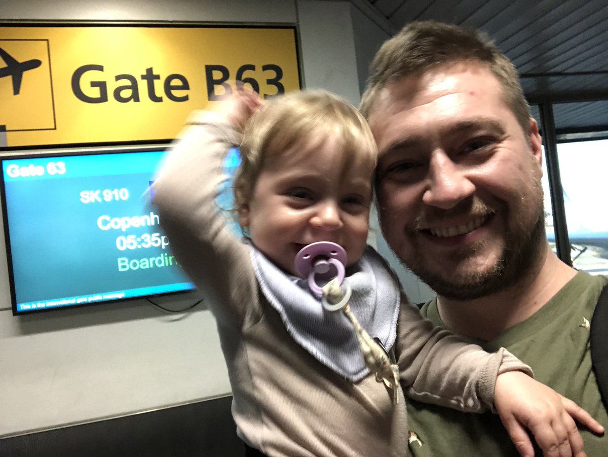 2 weeks ago i went to Chicago to test with Team Handshake, my goal for the trip was to reque for Seattle. Now im on my way back home with my family with not only a great trip behind me but qualification for Seattle Amsterdam and worlds!
Top4 and 7 games match vs Simon 😁 cu next!