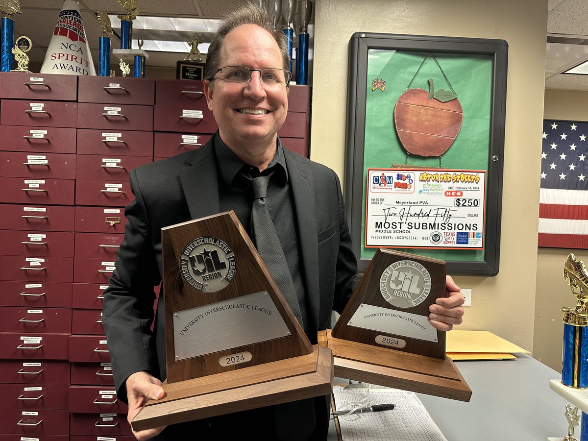 🎶🏆 Big shoutout to @MeyerlandMS orchestra for dominating at UIL! 🙌🎻 Varsity and non-varsity bringing in the superiors, while sub non-varsity snags excellent! Way to go to Mr. Maynard and all our talented students!🌟