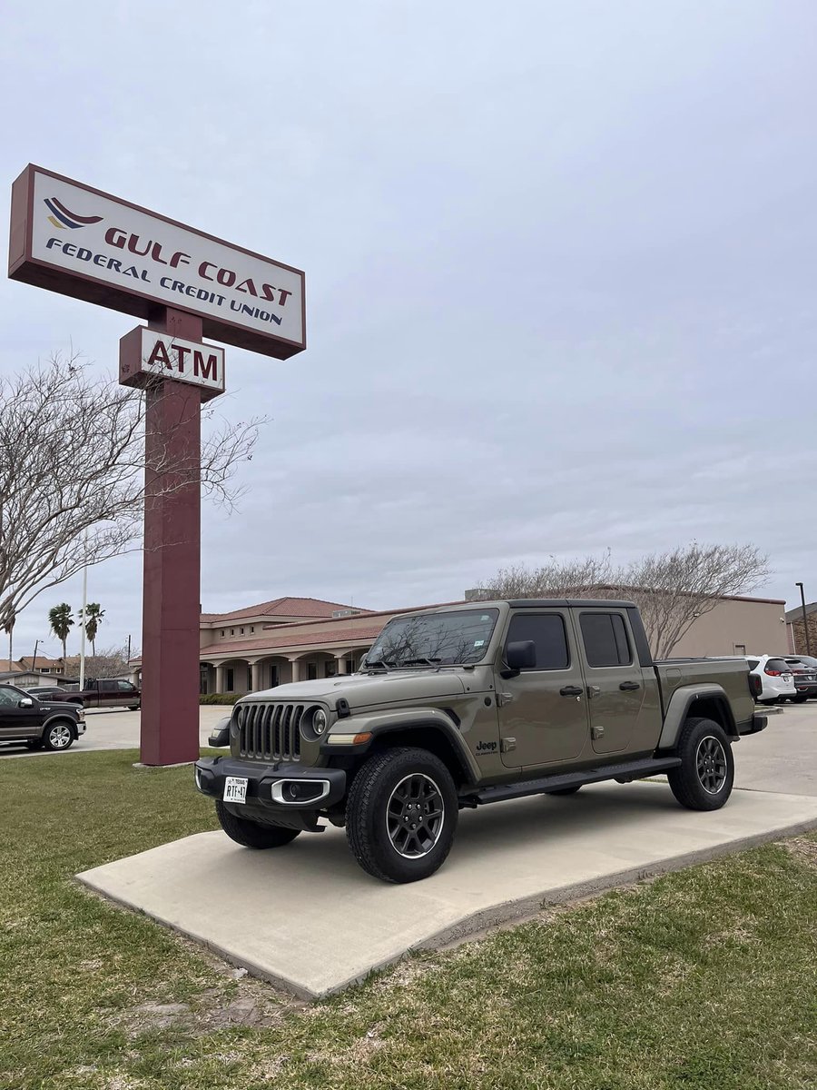 gulfcoastfcu's tweet image. 🚙💨 For Sale: 2020 Jeep Gladiator! 🌟

Mileage: 48,000
Clean Retail Price: $34,000

Ready to hit the road in style? Don't miss out on this amazing deal! DM for details. 📩🔑 #JeepGladiator #ForSale #GreatDeal