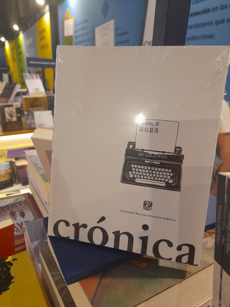 Para un panorama actual del género en México, Crónica Num. 5 en el stand de @librosunam en la #FILMinería . @magalitercero compiló crónicas de @vicente_alfonso @ErickBaena @cardonamex @lydicar @RicardoGuerraP @NunezLanz @oasisdehorror @carlapascualmx @Mateo7PV @jorgepedro y más