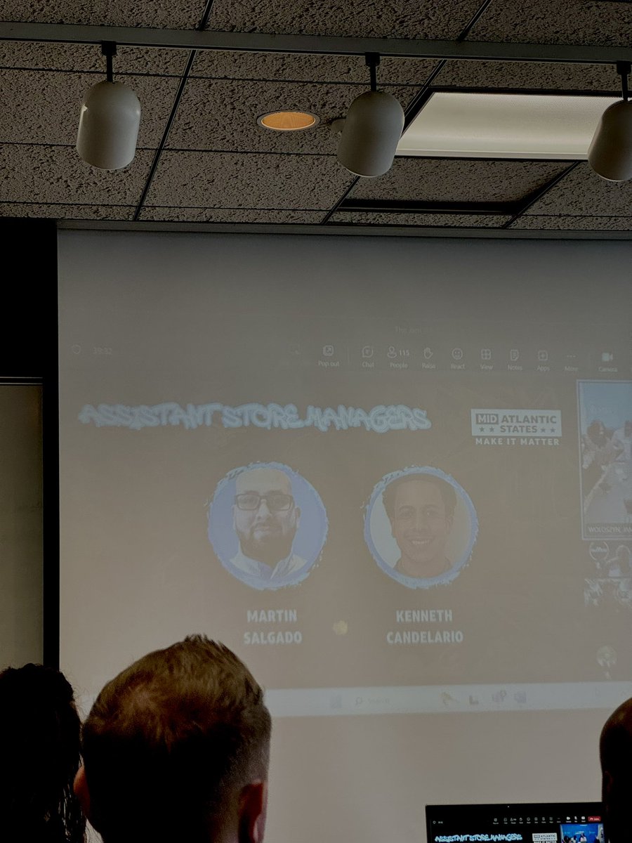 Ari 🦋 tweet media