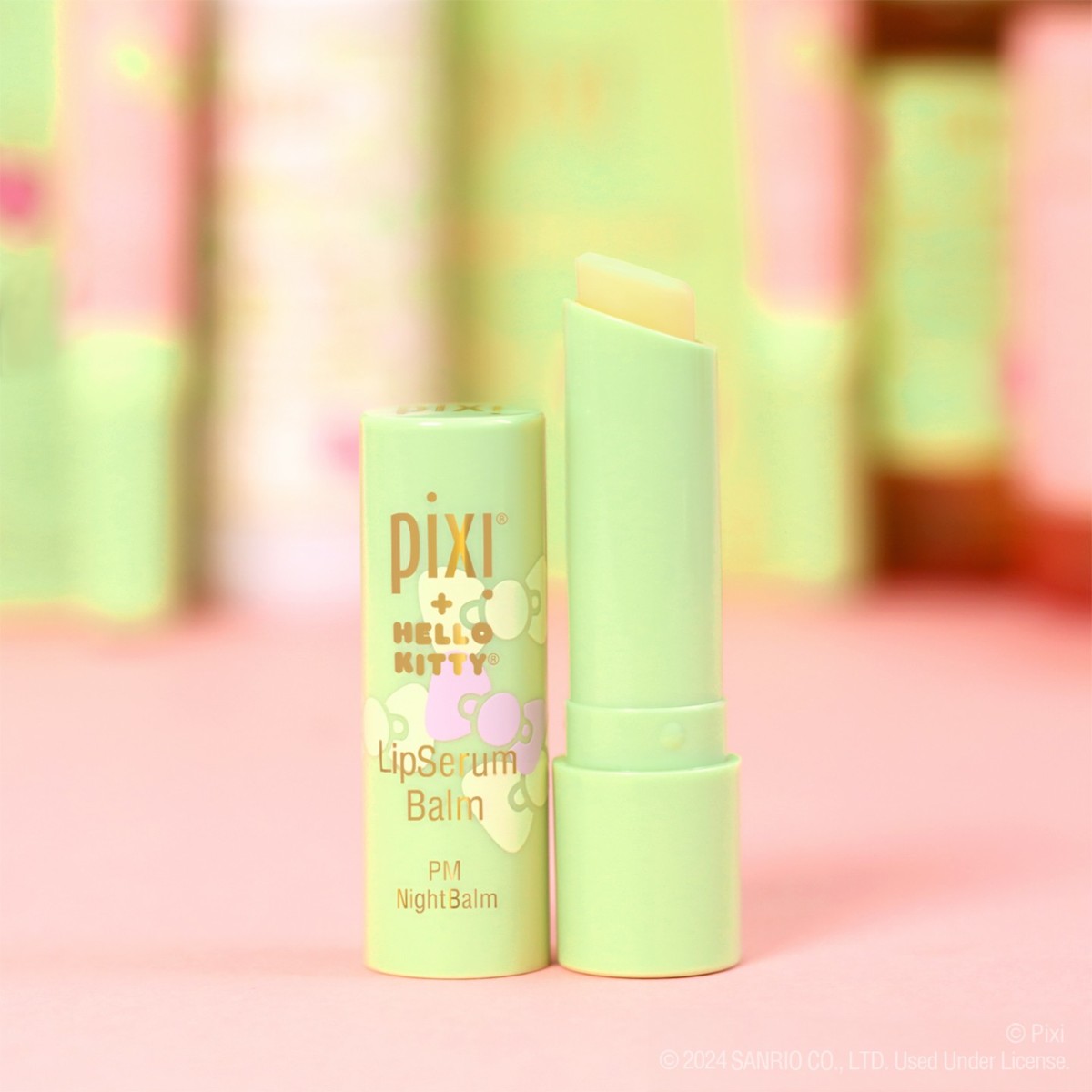 PIXIBeauty's tweet photo. Created by Petra and inspired by @HelloKitty, LipSerum Balm in NightBalm effortlessly provides a #PixiPerfect PM treat to make your nighttime routine ever-so-sweet!
π Jojoba Seed Oil
π Rosehip Seed Oil
π Vegan Squalane
#PixiBeauty #Skintreats #BowMeetsGlow #HelloKitty https://t.co/WILWo60x42