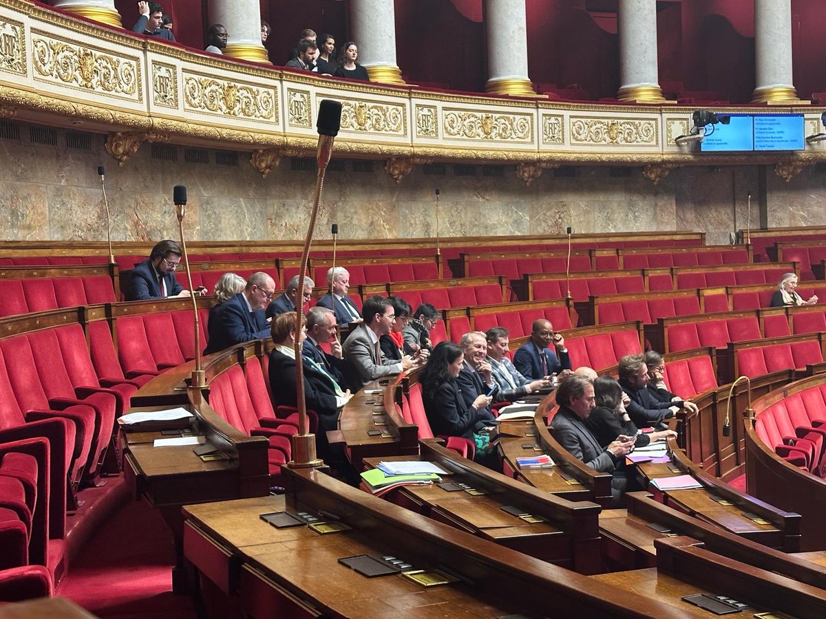 Carton plein ce soir à <a href="/AssembleeNat/">Assemblée nationale</a> pour les textes de la niche 5/5 <a href="/socialistesAN/">Députés Socialistes et apparentés</a> 
✅ PPL↘️ factures électricité
✅ PPL honorabilité dans le sport
✅ PPL responsabilité del’Etat scandale chlordécone
✅ PPL encadrement frais bancaires/successions
✅ PPL pénuries de médicaments