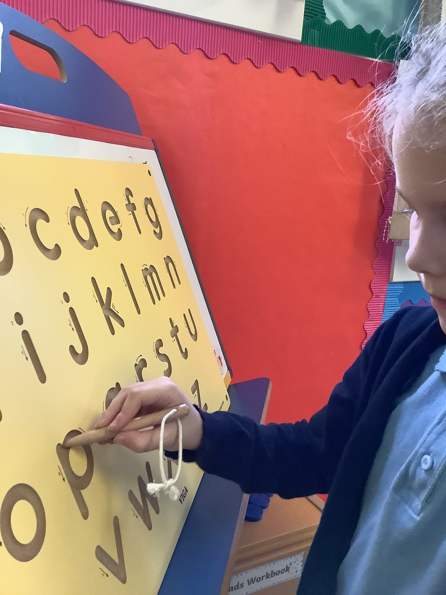 MrsOJoe's tweet photo. Concentration faces on! #letterformation @stjosephsps https://t.co/Jd4Lll0crh