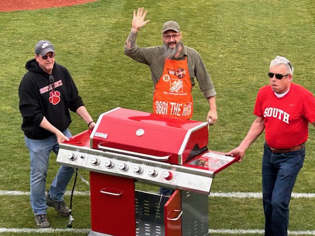 A huge thanks to Richard Tamburini and <a href="/thehomedepot/">The Home Depot</a> in Pineville for all they do to support @SM_Sabres athletics! Richard was on hand to throw out the first pitch when <a href="/sthmeckbaseball/">South Meck Baseball</a> played Independence this week! Go <a href="/SMHSSabres/">South Mecklenburg HS</a>!