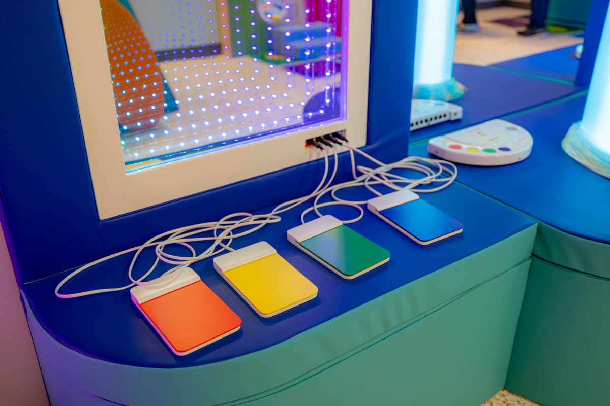 cityofcc's tweet photo. The La Retama Central Library unveiled its new Sensory Room earlier today. π This new space, designed for children with special needs, will be available for reservations beginning on Friday, March 1, by calling 361-826-7000.
#CorpusChristi #CClibraries https://t.co/8TBkAROHnU
