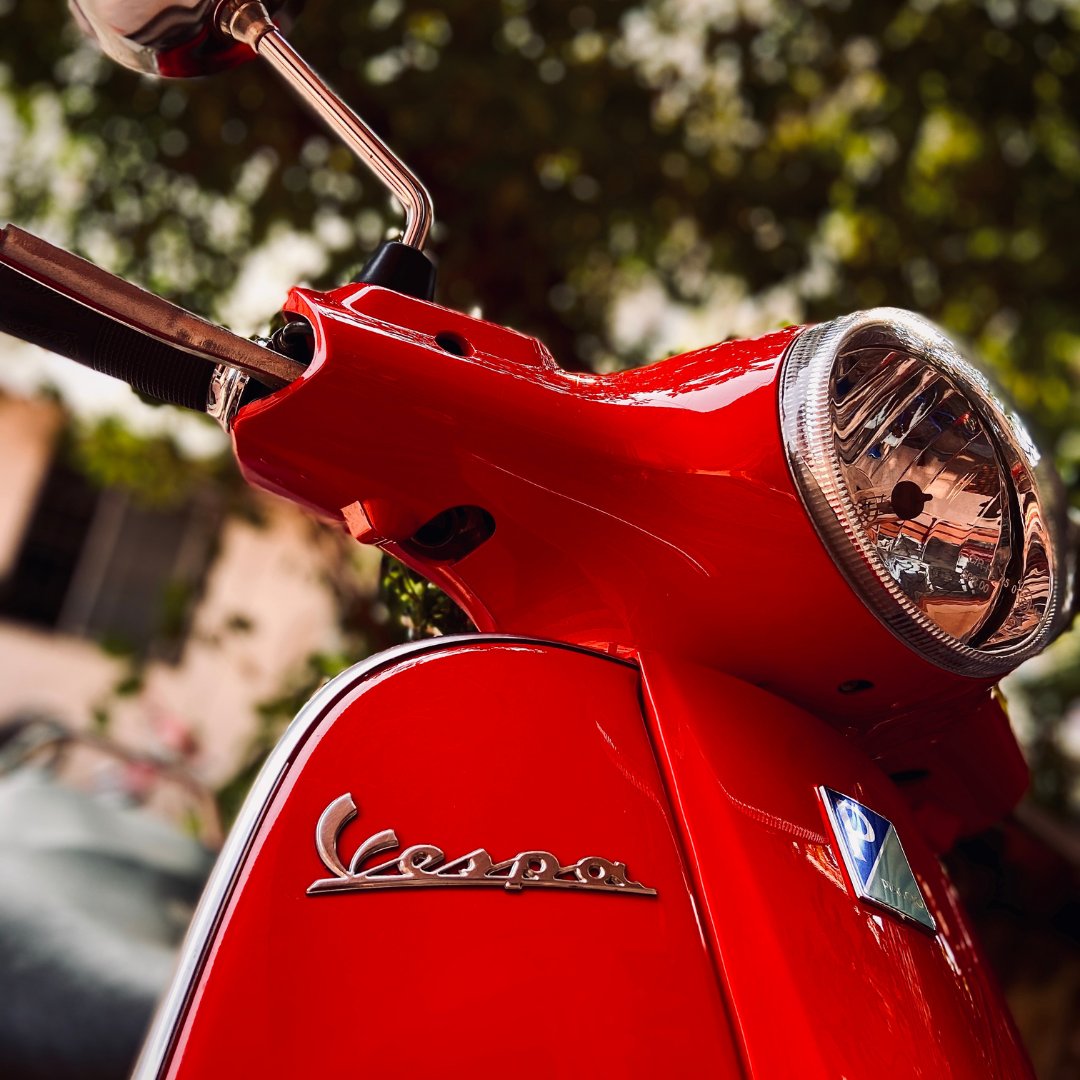 Upgrade your classic ride with insurance that matches the character of your vintage motorcycle.

Say goodbye to settling for budget-friendly options that don't meet your needs—our team is here to create a straightforward protection plan just for you.