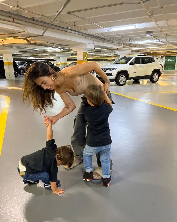 Mis hijos amando más a su tía que  a mí