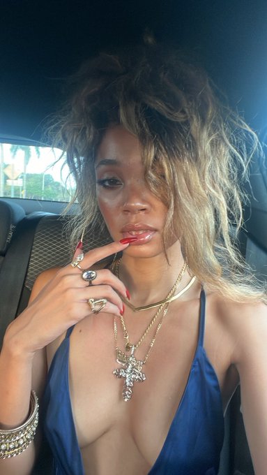 This is what i look like btw. https://t.co/70ZBe7ZMa6