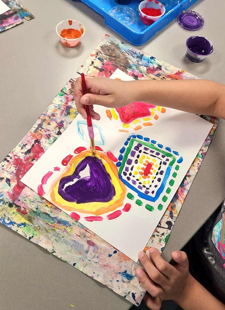 MissLugo_'s tweet photo. "I wanted something beautiful that you could sit down and look at. And then, the paintings change on you." - Alma Thomas
2nd Grade @BrightAcadFISD #FISDfineartsleads #BHM https://t.co/1t3LybPncT