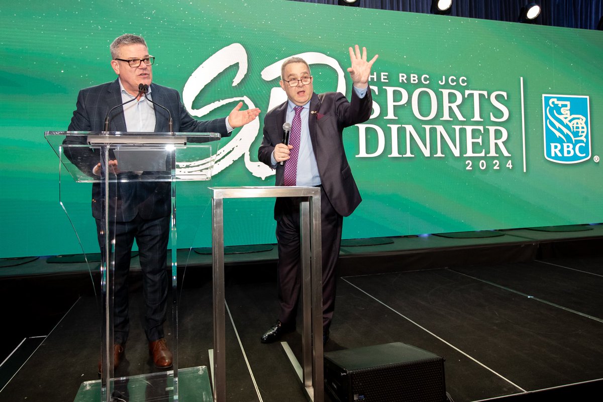 Honoured to have been part of the 31st annual @JCCSportsDinner last night to help raise $$$ for JCC Vancouver 🎤 Had an amazing time as emcee & working with auctioneer @howardblanklive & @JPiresGlobal who moderated an incredible interview with tennis LEGEND #JohnMcEnroe 🎾
