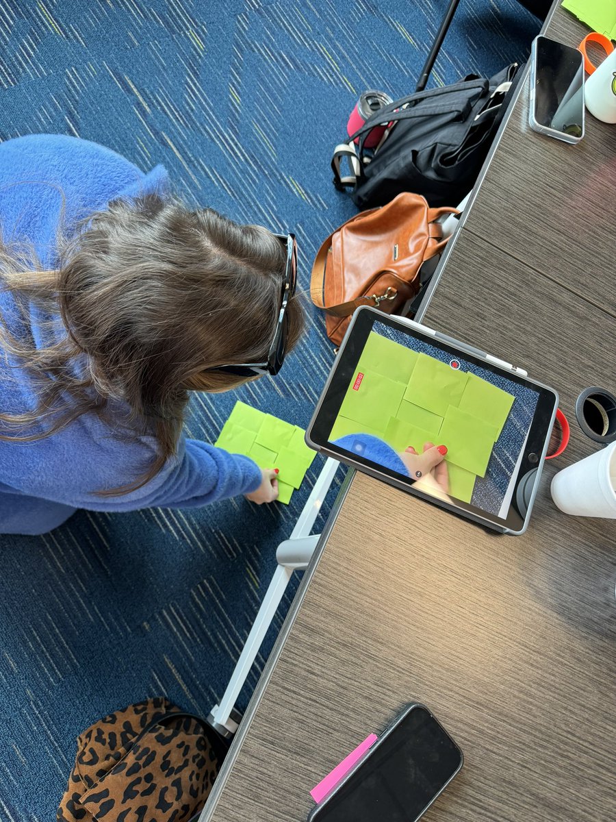 lindsaybcross's tweet photo. ✨We have the best time learning in #RISDAIM! Everyone was engaged in their learning & full of great ideas to take back to campus. 🎥 Today was all things video & there was so much collaboration happening. #iMovie #Greenscreen #JumpCuts #ClassroomClips #Keynote #RISDWeAreOne https://t.co/MQRdNIiEGO