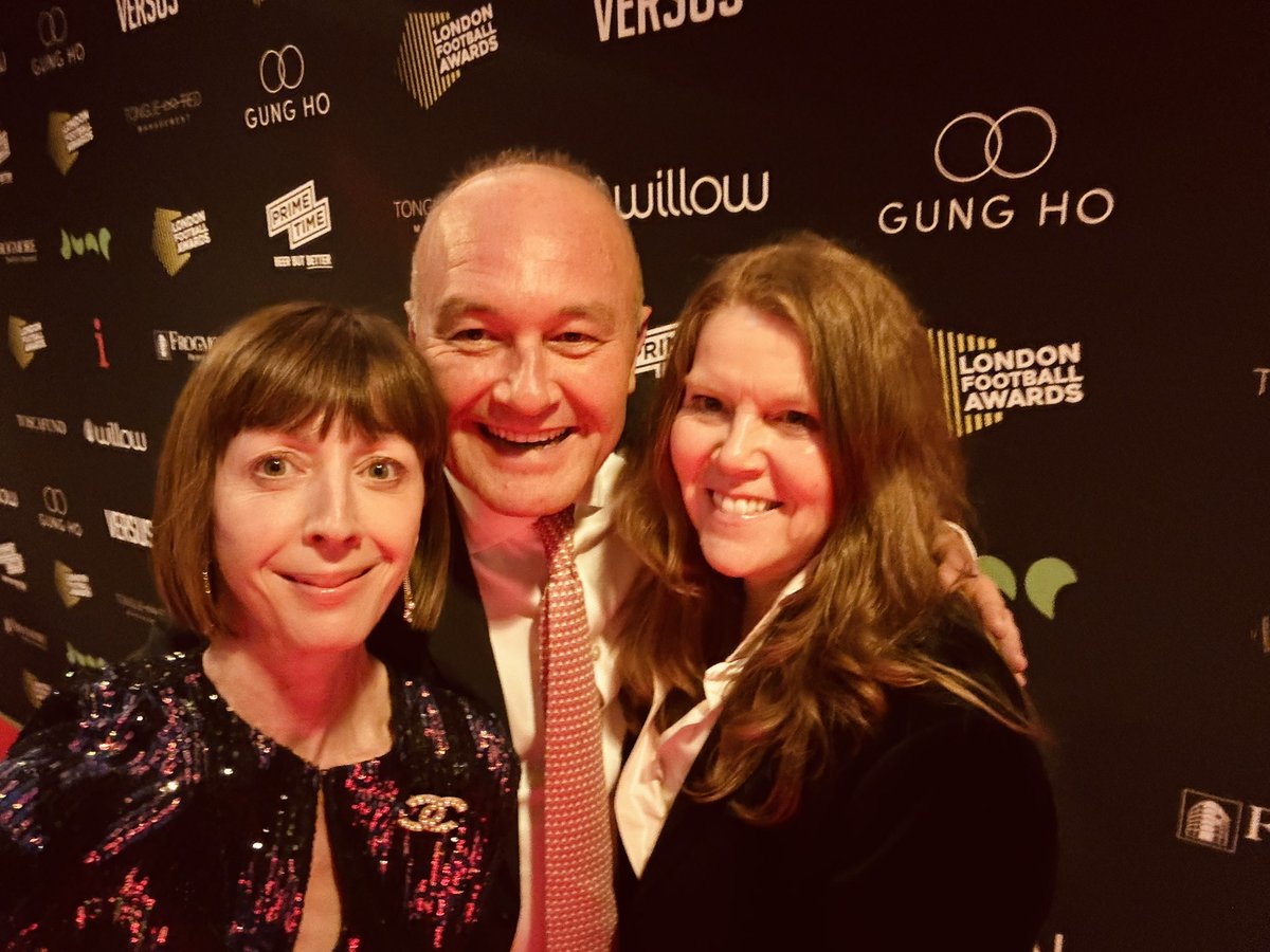 Stars of the footballing &amp; family law worlds at tonight’s #lfa2024 <a href="/TheLFAOfficial/">London Football Awards</a> <a href="/4PBFamilyLaw/">4PB</a> <a href="/ForstersLLP/">Forsters LLP</a>⚽️
