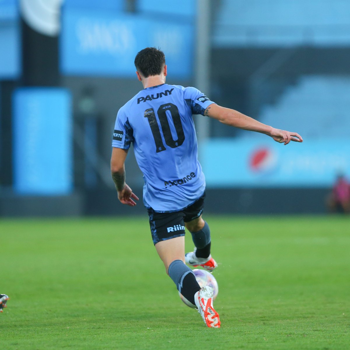 🏴‍☠️🇦🇷 ¡Jeremías Lucco, #PirataDeSelección!

El volante creativo de #Belgrano fue convocado por Javier Mascherano a la Selección <a href="/Argentina/">🇦🇷 Selección Argentina ⭐⭐⭐</a> Sub 20, y se sumará la semana próxima a los entrenamientos.

¡Felicitaciones, Jere! 👏