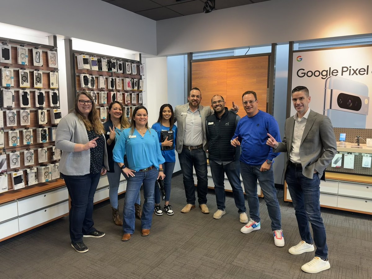 Great visit today in our store! #STX #attlife
